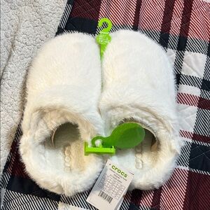 CROCS Women's Plush White Slippers